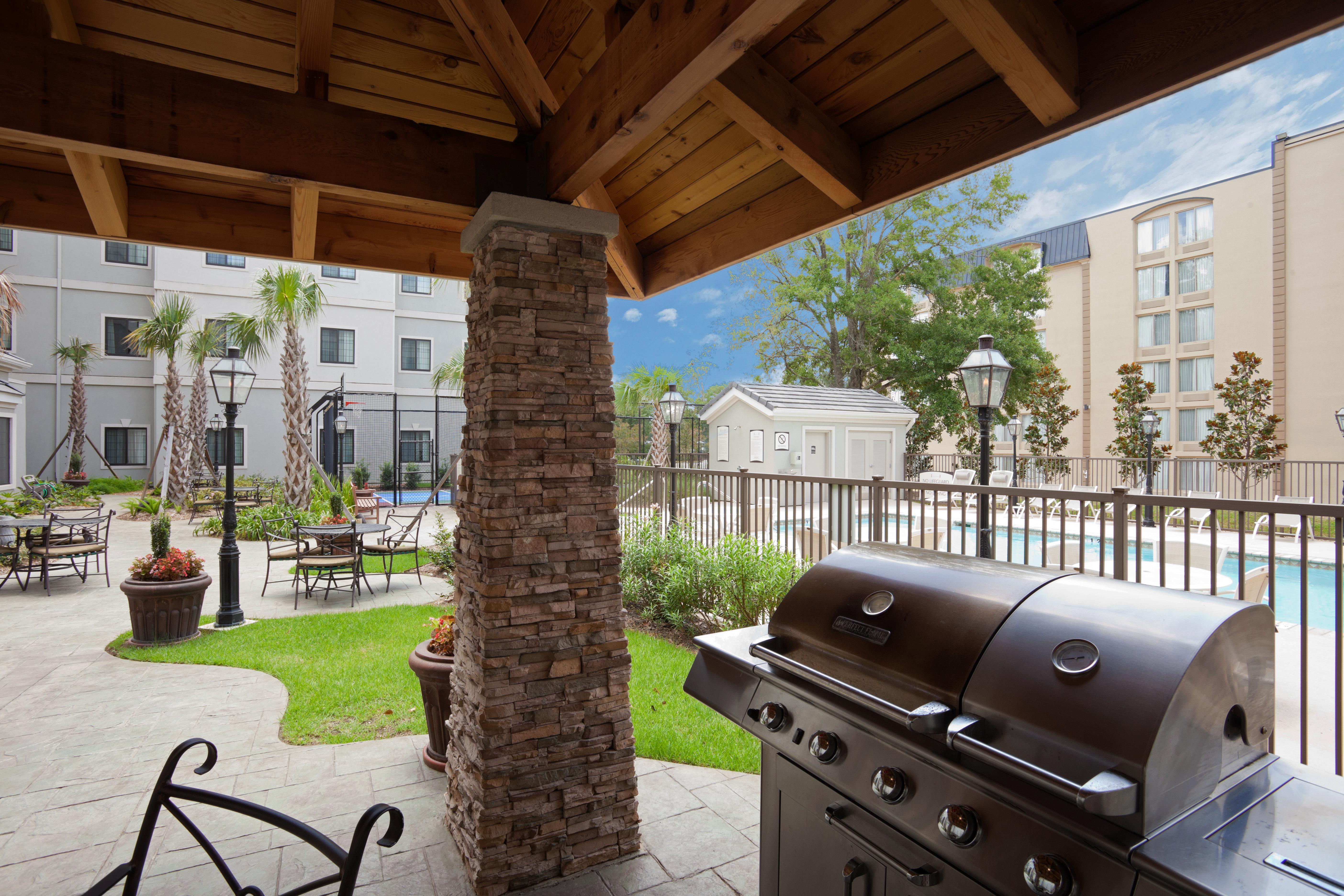Homewood Suites Lafayette-Airport Exterior photo